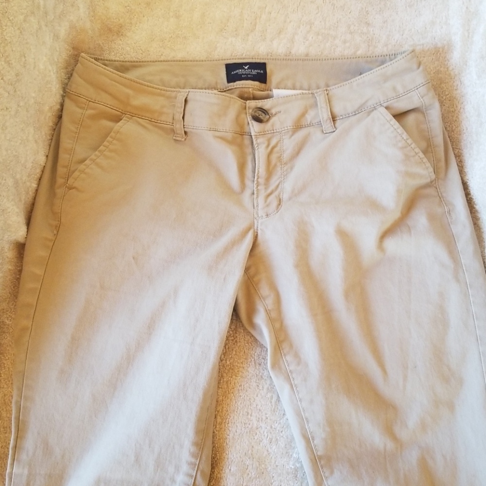 American Eagle Kahki Pants